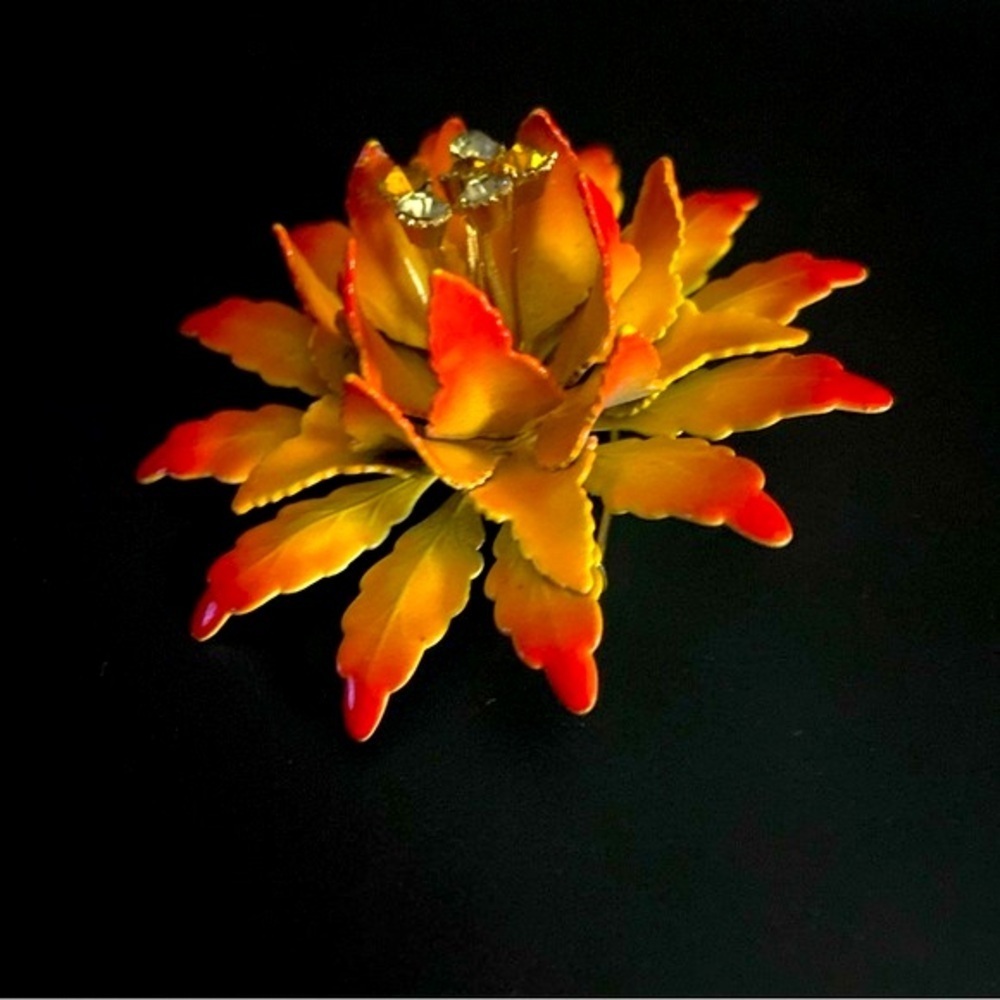 Vintage Coro Flower Brooch Pin Yellow & Orange Enamel‎ Metal & Rhinestones - Picture 4 of 6